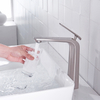 Grifo de lavabo de baño alto de níquel cepillado Grifo monomando de agua fría y caliente de latón de un solo orificio