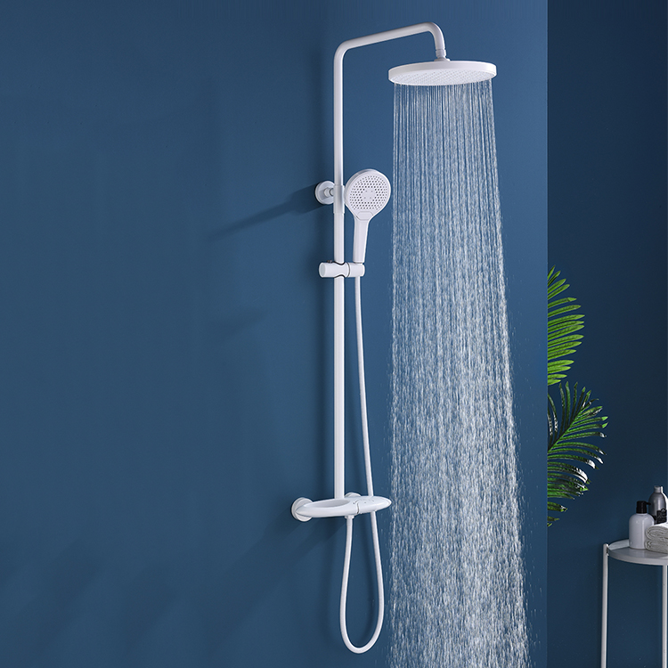 Juego de grifo de ducha de baño termostático expuesto de lluvia de agua fría y caliente de latón blanco de nuevo diseño